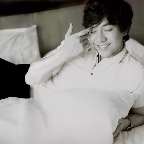 Penampilan Lee Seunggi yang paling disukai hari ini