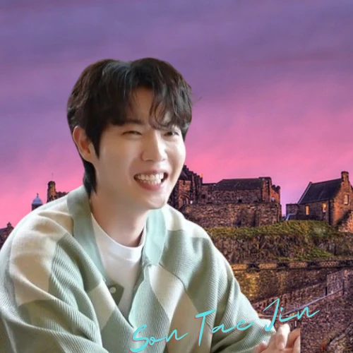 Popular photo full of fans’ love for Son Taejin