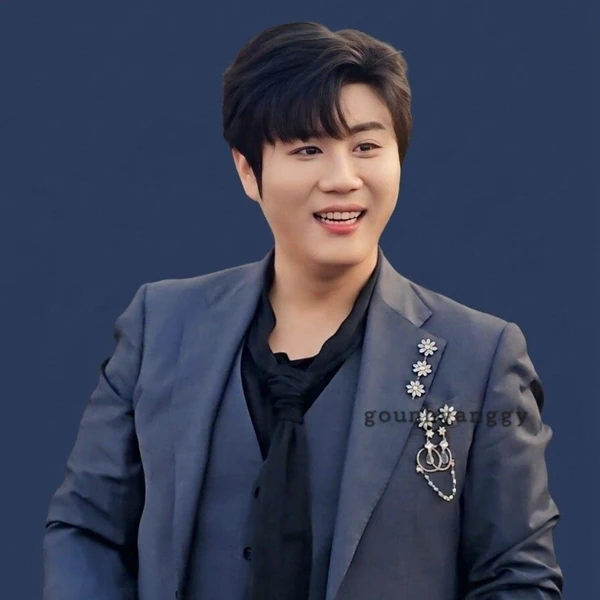 チン・ヘソンへのファンの愛が詰まった人気写真