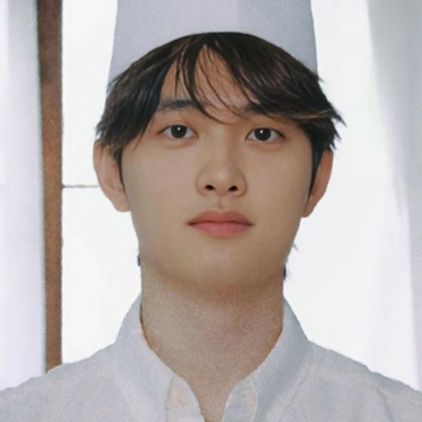 Penampilan Doh Kyungsoo (D.O.) yang paling disukai hari ini