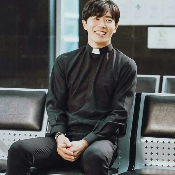 Popular photo full of fans’ love for Kim Jaewook