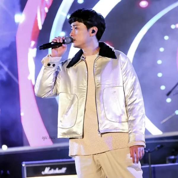 The most loved look of Min Kyunghoon today