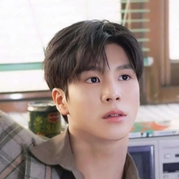 Penampilan Jeong Dongwon yang paling disukai hari ini