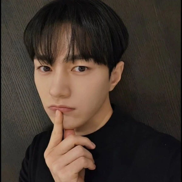 Top moment of Kim Myungsoo (L) chosen by fans