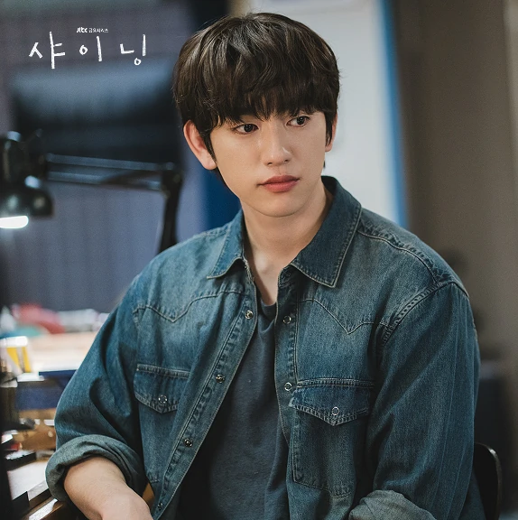 今天最受喜愛的朴珍榮模樣