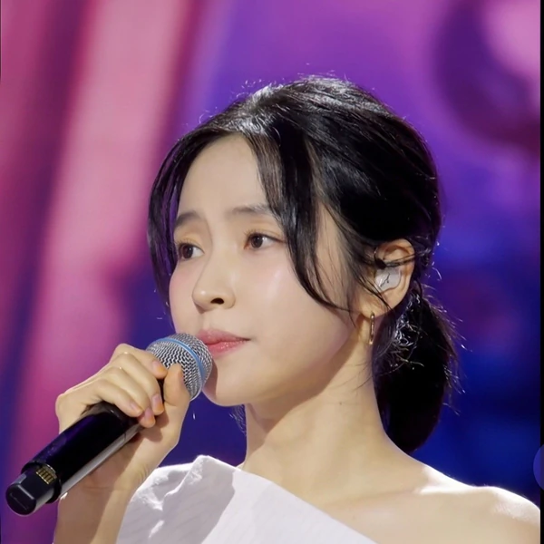 오늘 가장 사랑받은 홍자의 모습