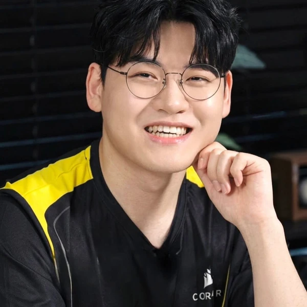 Top moment of Gumayusi selected by the fandom