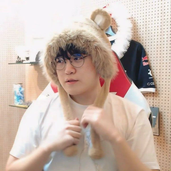 팬들이 사랑하는 구마유시의 인기 프로필 사진