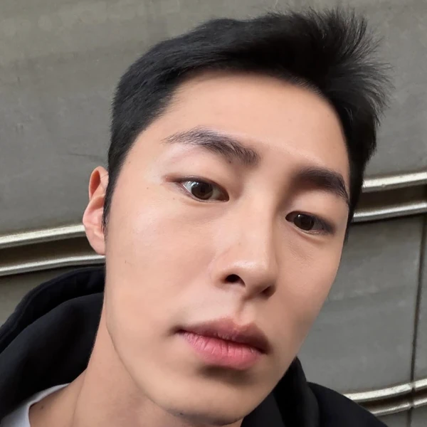 The most loved look of Lee Jaewook today