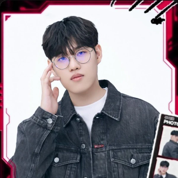 Foto profil populer Oner yang dipilih melalui voting