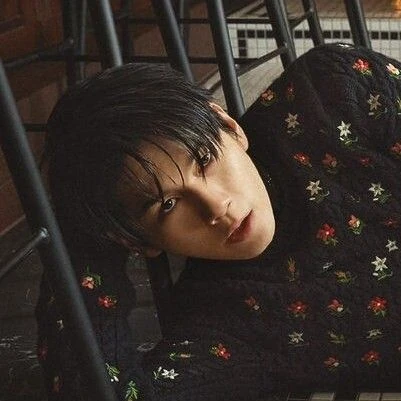 今天最受喜愛的邕聖祐模樣