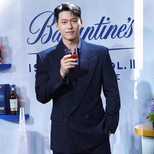 Penampilan Hyun Bin yang paling disukai hari ini