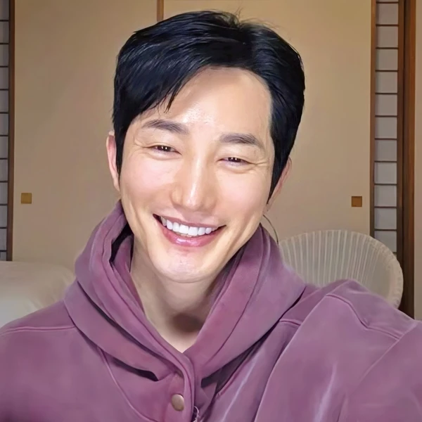 Popular photo full of fans’ love for Park Sihoo