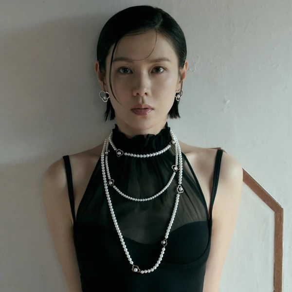 充滿粉絲愛的孫藝珍人氣照片