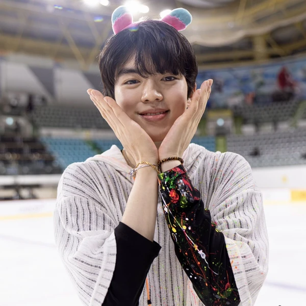 Foto utama yang menunjukkan pesona Cha Junhwan