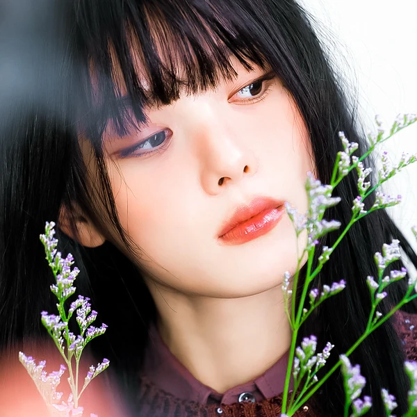 充满粉丝爱意的金裕贞人气照片