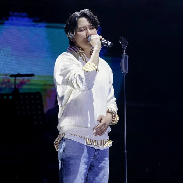 Popular photo full of fans’ love for Kim Namgil