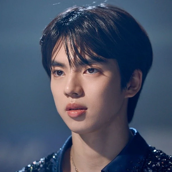 Popular photo full of fans’ love for Cha Junhwan