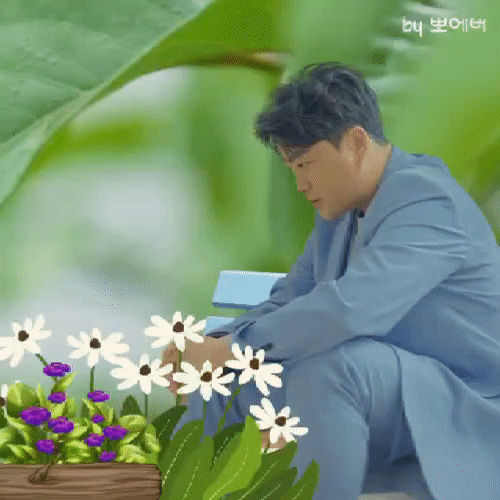 充满粉丝爱意的金浩中人气照片