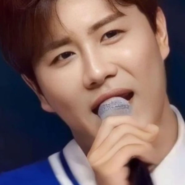 The most loved look of Jin Haesung today