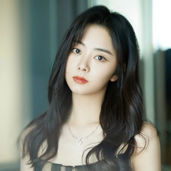 Popular photo full of fans’ love for Tan Song Yun