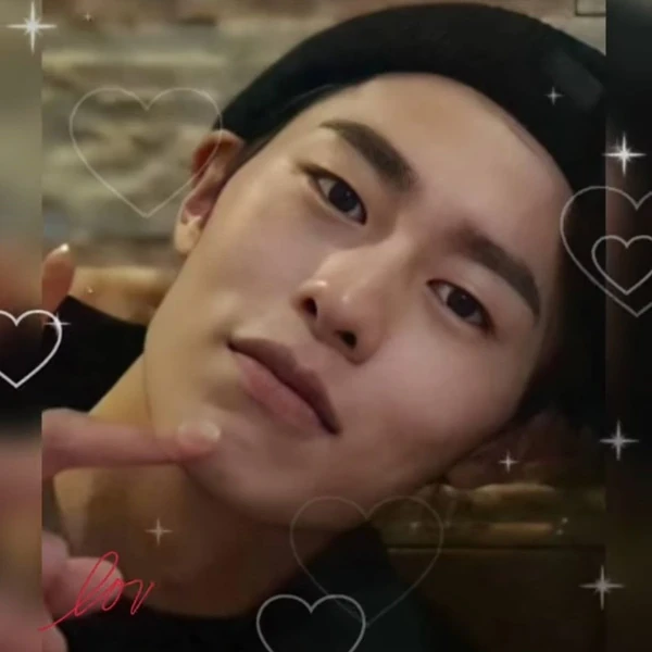 Popular photo full of fans’ love for Lee Jaewook