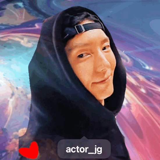 Foto populer Lee Joongi yang penuh cinta dari penggemar