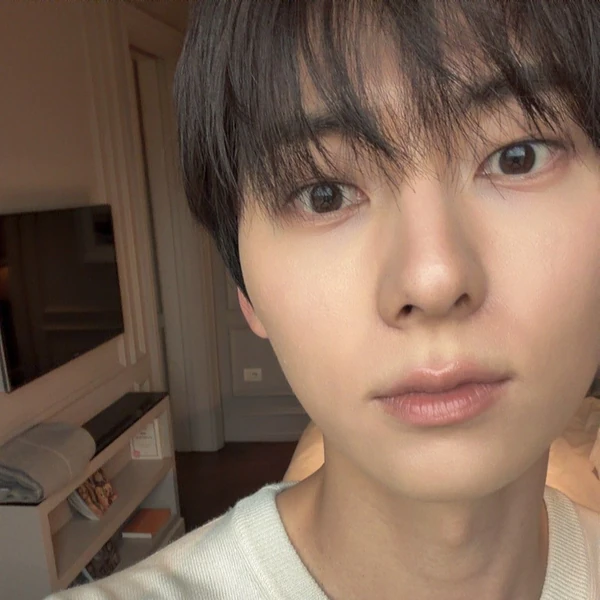 오늘 가장 사랑받은 황민현의 모습