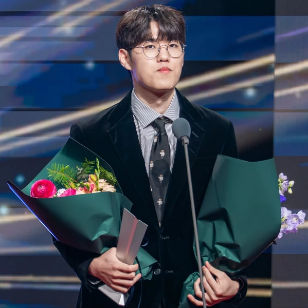 今天在Choeaedol Celeb中最閃耀的Oner代表照片