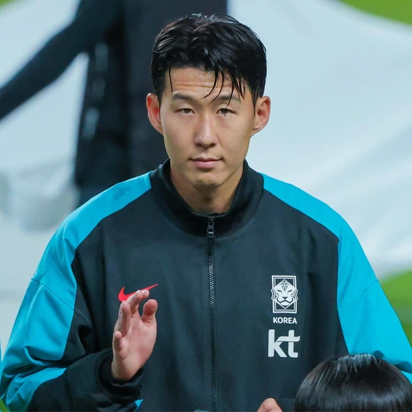 Today’s standout profile photo of Son Heungmin on Choeaedol Celeb