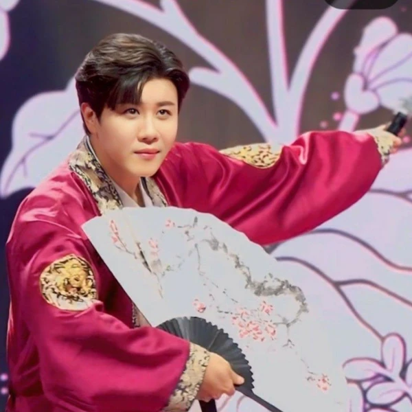 Popular photo full of fans’ love for Jin Haesung