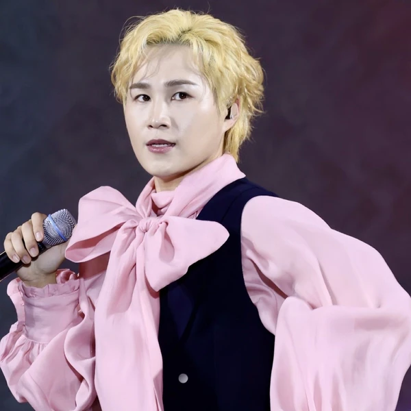 今天最受喜愛的金熙栽模樣