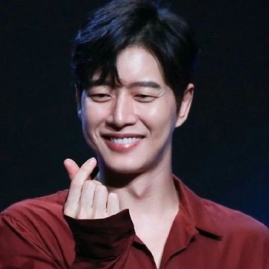 The most loved look of Park Haejin today