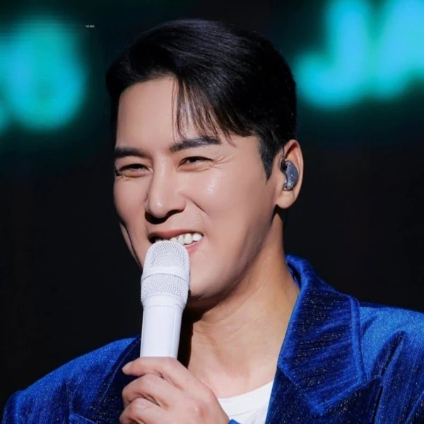 充滿粉絲愛的張民好人氣照片