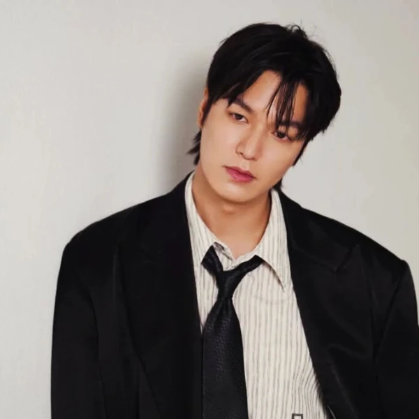 Popular photo full of fans’ love for Lee Minho
