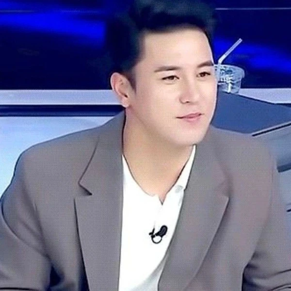 充滿粉絲愛的張民好人氣照片