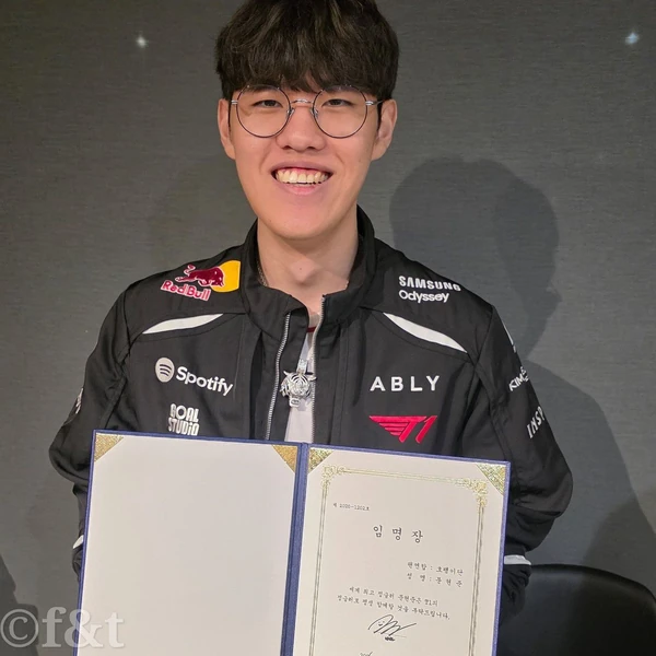 투표로 선정된 오너의 인기 프로필 이미지