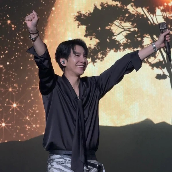 今天最受喜愛的李昇基模樣