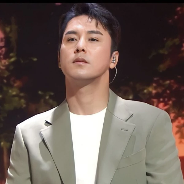 充滿粉絲愛的張民好人氣照片