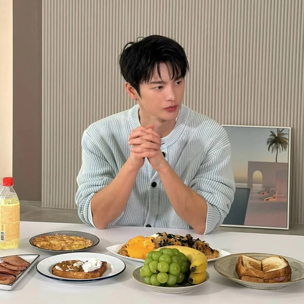 Popular photo full of fans’ love for Seo Inguk