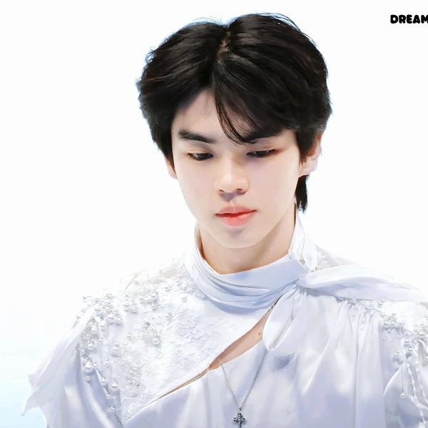 Foto profil terbaik Cha Junhwan hari ini di Choeaedol Celeb