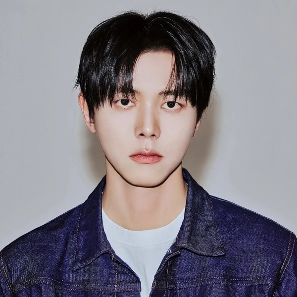 The most loved look of Joo Woojae today