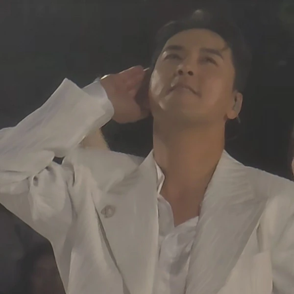 充滿粉絲愛的張民好人氣照片