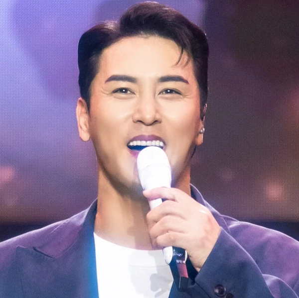 Penampilan Jang Minho yang paling disukai hari ini