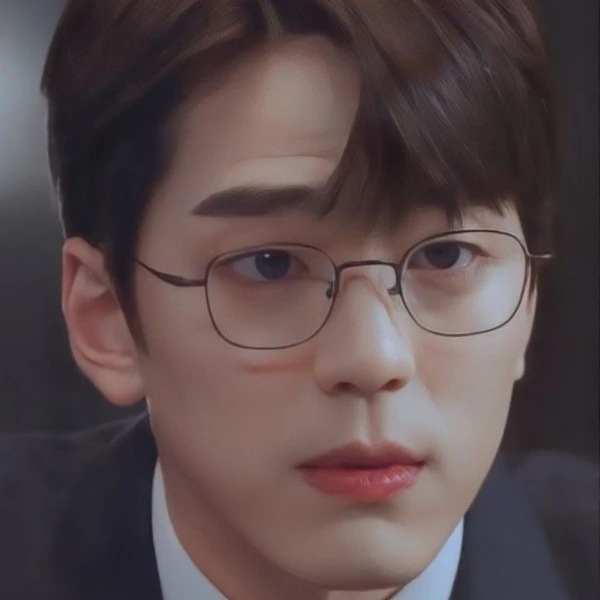 Foto populer Kim Minkyu yang penuh cinta dari penggemar