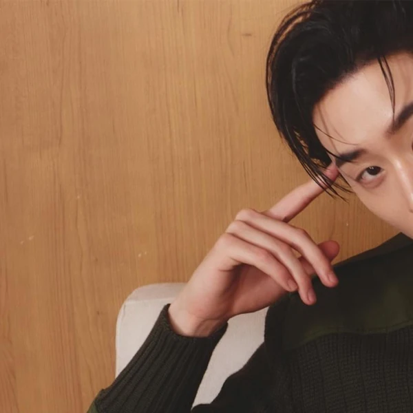 Popular photo full of fans’ love for Est Supha Sangaworawong