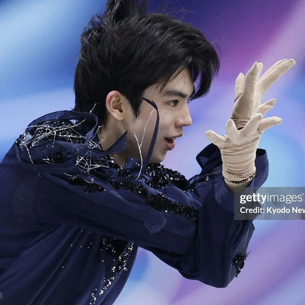 Foto profil populer Cha Junhwan yang dipilih melalui voting