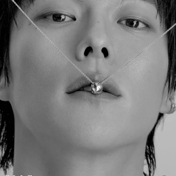 Foto populer Jang Kiyong yang penuh cinta dari penggemar