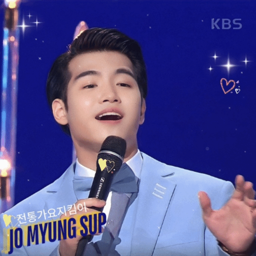 Foto populer Jo Myungsup yang penuh cinta dari penggemar