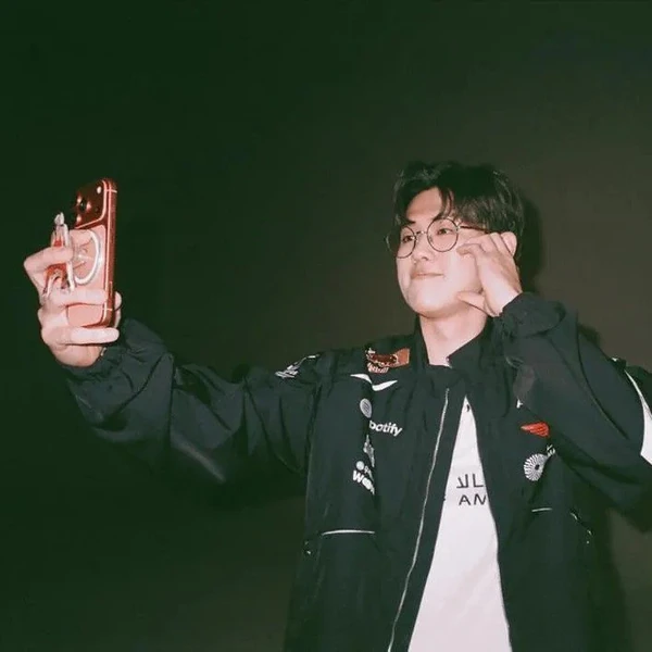 Popular profile image of Oner selected by vote